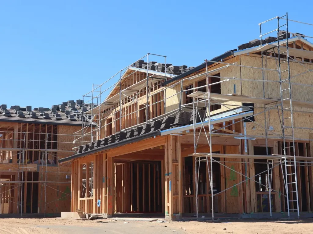 New construction homes being roofed in Hawks Prairie, Lacey, WA
